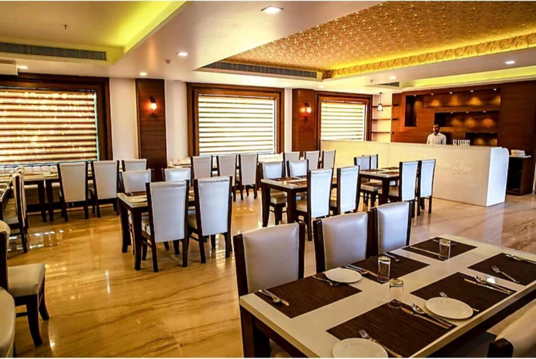 Hotel Agra Grande By Goyal Hoteliers Exterior foto