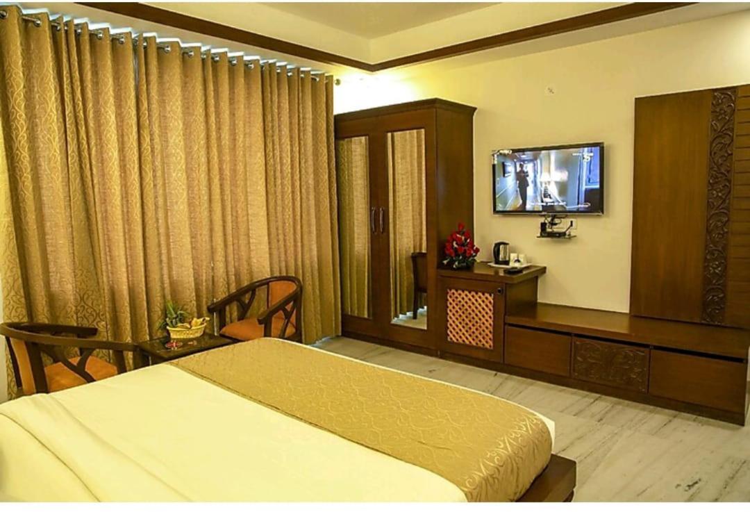 Hotel Agra Grande By Goyal Hoteliers Exterior foto